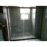 玻璃淋浴房