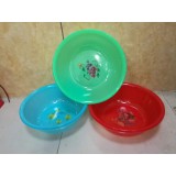 各种型号的盆子