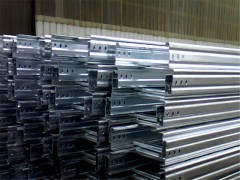 大跨距电缆桥架