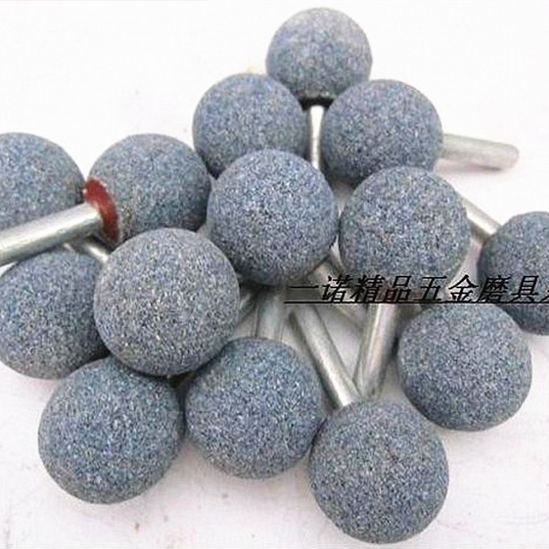 13365935529_1146427079